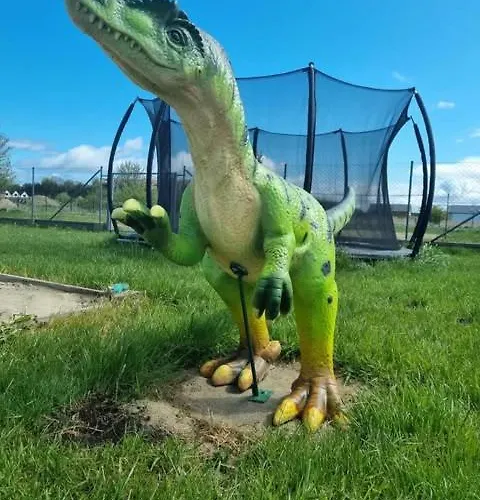 Demeter Letniskowe W Sarbinowie アパート *